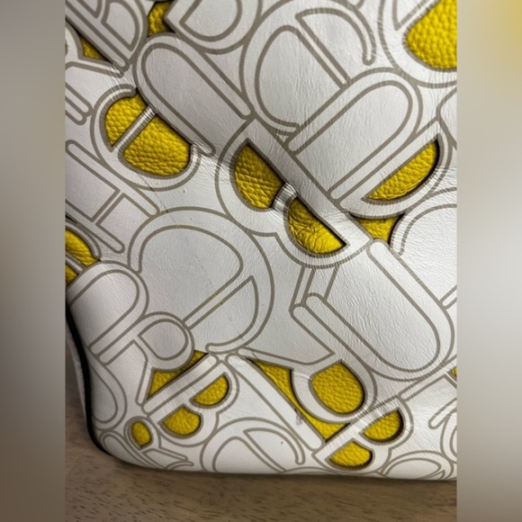 RARE HENRI BENDEL Rivington XL Tote Yellow & White - Picture 9 of 16